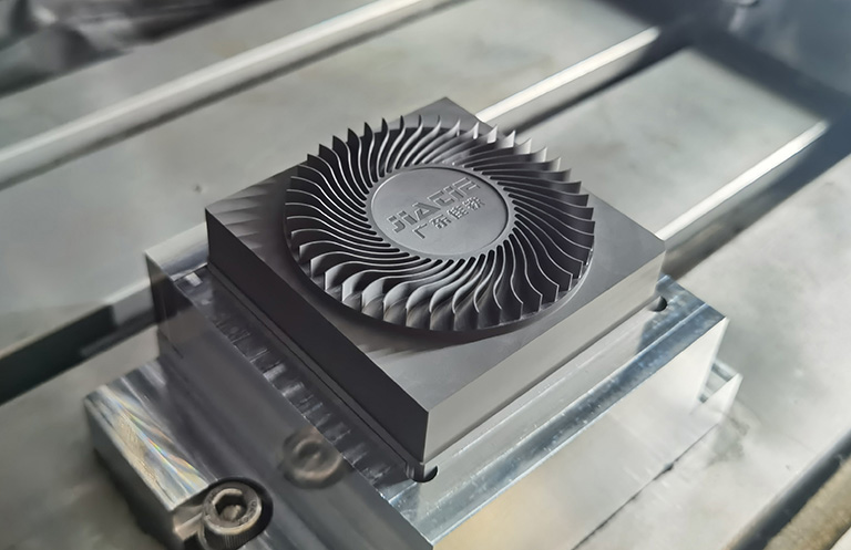 石墨CNC.jpg 石墨CNC.jpg